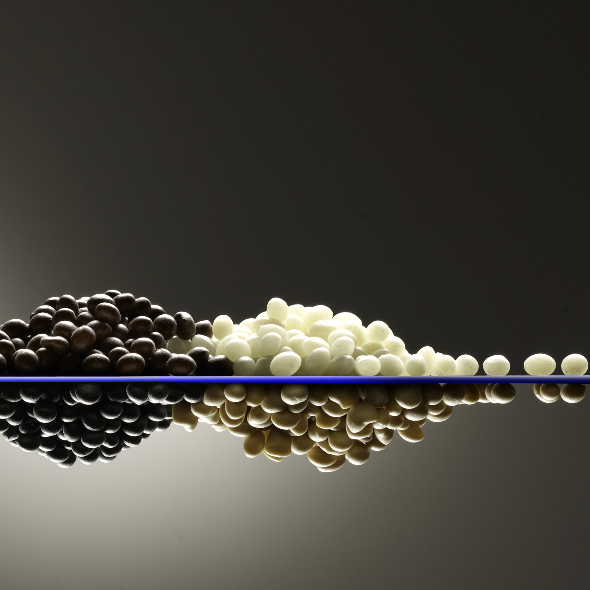 [Translate to Français:] image showing EVA adhesive