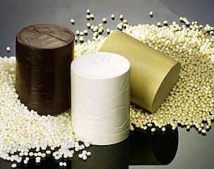 [Translate to Français:] image montrant des pots de colle thermofusible