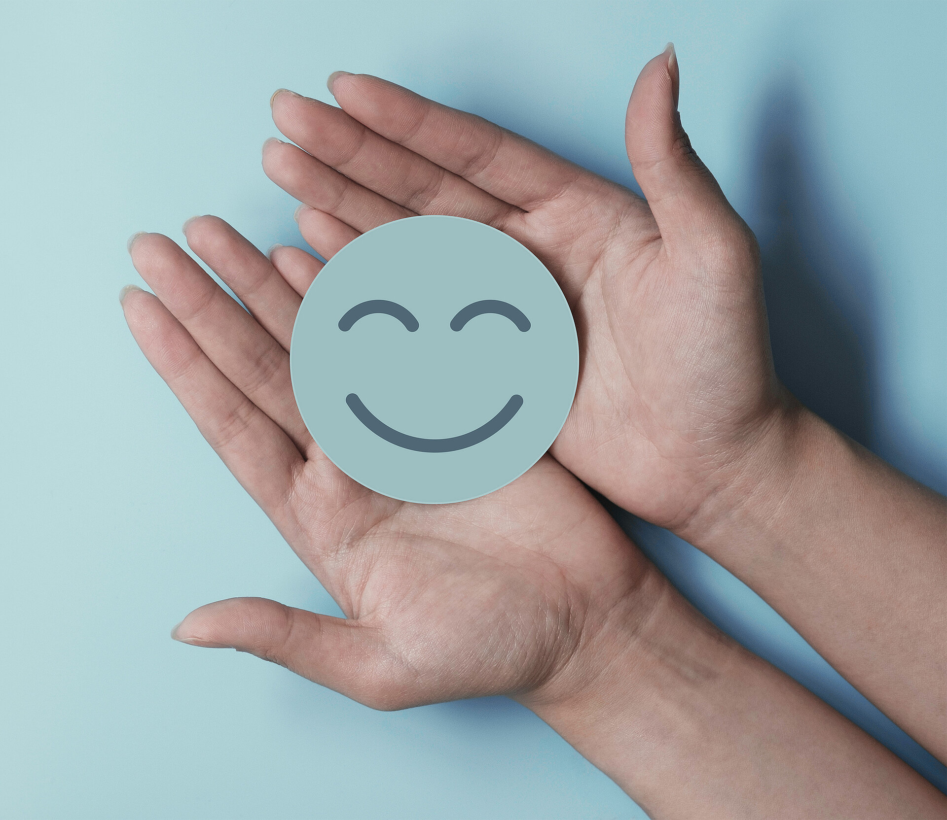 Haende_Smiley_3000x2600