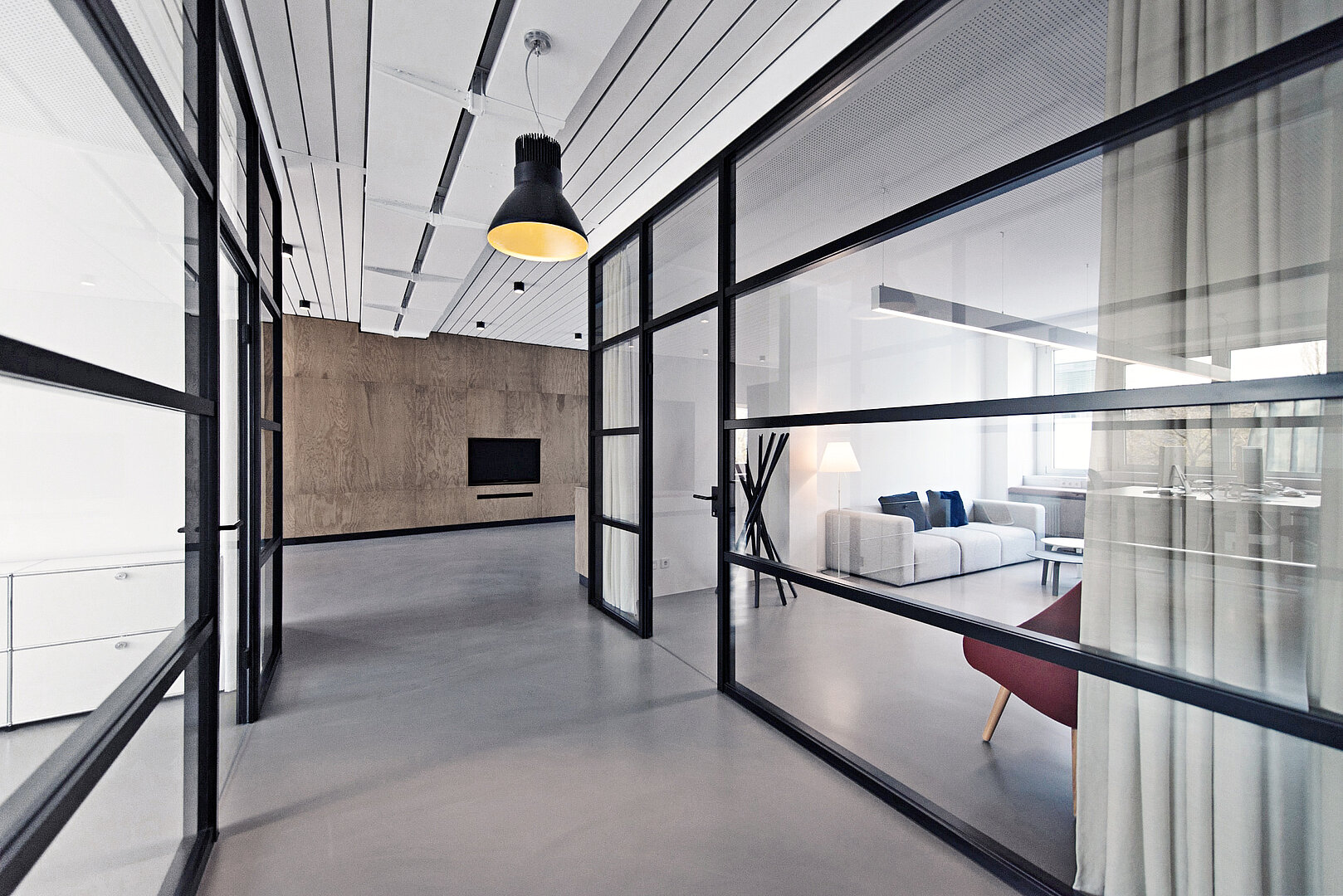 nastuh-abootalebi-rSpMla5RItA-unsplash